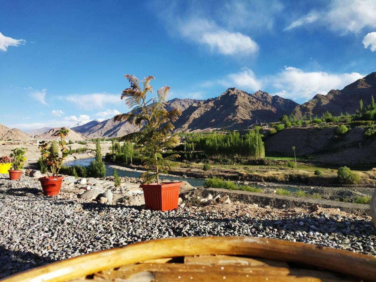 Neryok'S Indus View 호텔 Chimre 외부 사진