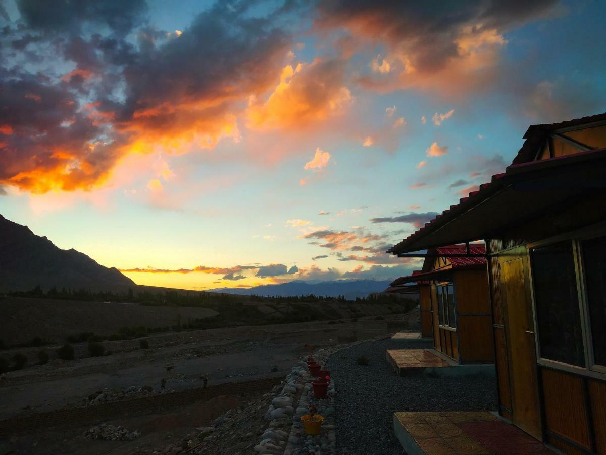 Neryok'S Indus View 호텔 Chimre 외부 사진